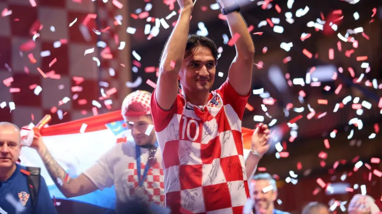 Ostaje li Zlatko Dalić na čelu Vatrenih? Hrvatskom izborniku plju&scaron;te izda&scaron;ne ponude