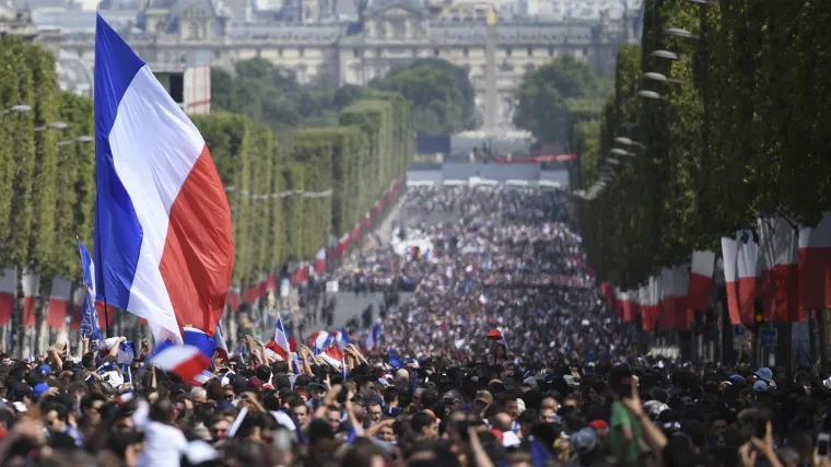 Navijači Francuske usporedili povorku iz Zagreba: Macron opovrgava krivnju za 'brzinsku' povorku