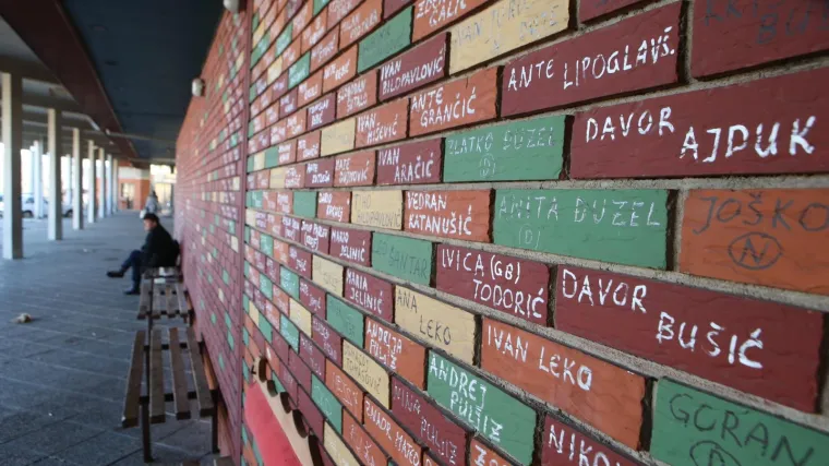 Iza nas je rekordna godina po iseljavanju - Pogađate kamo najvi&scaron;e na&scaron;ih ljudi odlazi?