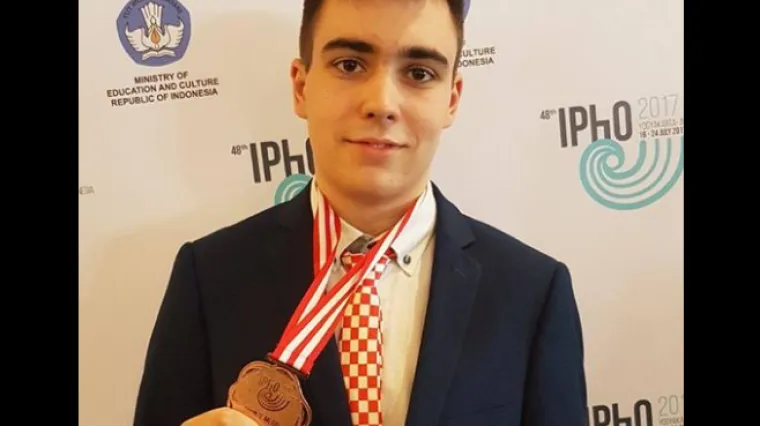 Odlazi na Cambridge: 'Na&scaron;e &scaron;kole učenike žele ukalupiti u prosjek'