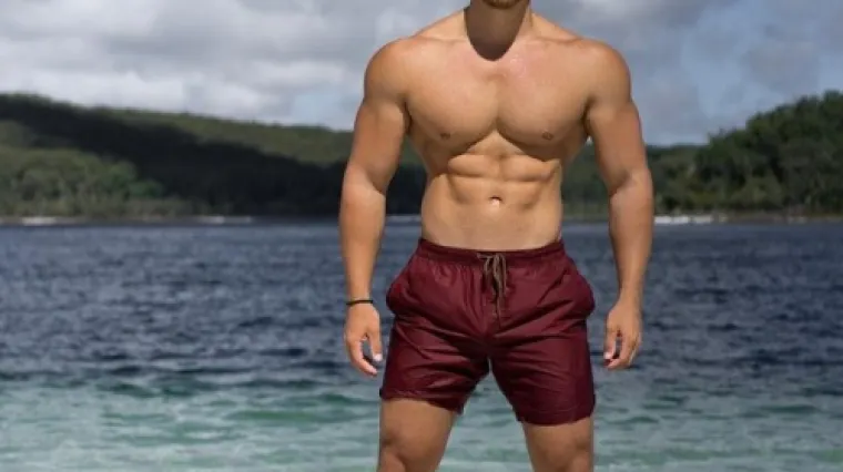 Mischa Valentino Janiec