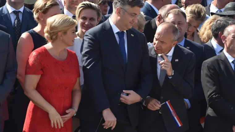 'Čak je i Milanović imao hrabrosti stati na kninski trg! Čega se vi bojite?'