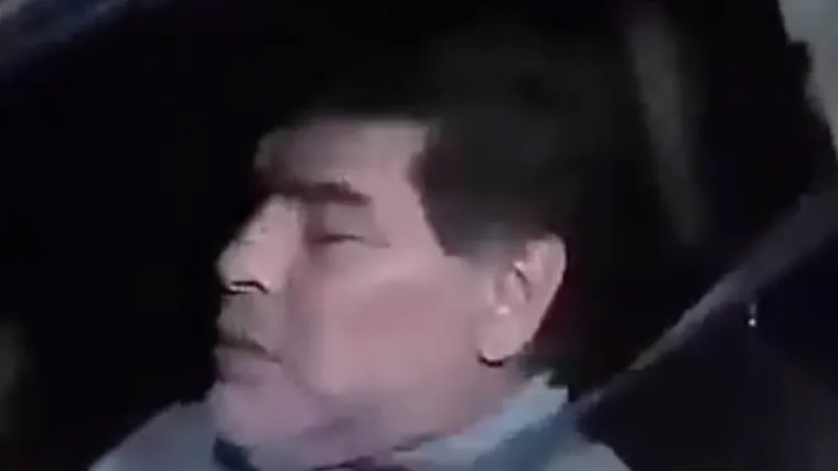 VIDEO Maradona u 'elementu': Za volanom u polusvjesnom stanju, nije mogao sastaviti rečenicu