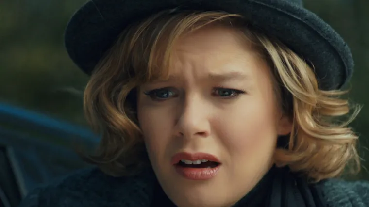 Hulija sazna da je Bahar njezina kćer zbog čega se sukobi s Melek (Djevojka sa sela)