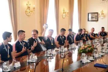 Tihi pakleni svečano dočekani u Banskim dvorima: Premijer pokazao što je od njih naučio