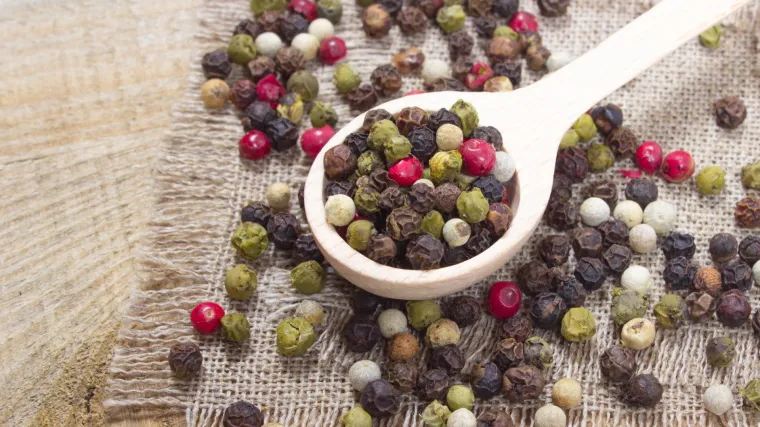 Papar biljka uzgaja se prvenstveno zbog svojih plodova