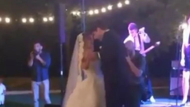 'On je govorio umjesto nas. A za Njega će zauvijek govoriti njegove pjesme'