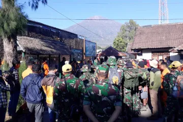 Jak potres pogodio indonezijski otok: Spasitelji pokušavaju doći do stotinjak penjača