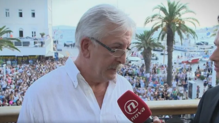 'Budeći se iz narkoze pjevao nam je desetak minuta, sve nas je to zateklo'