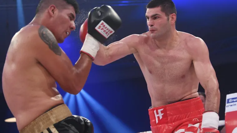 U prepunoj zagrebačkoj Areni borit će se protiv opasnog 'Highlandera'