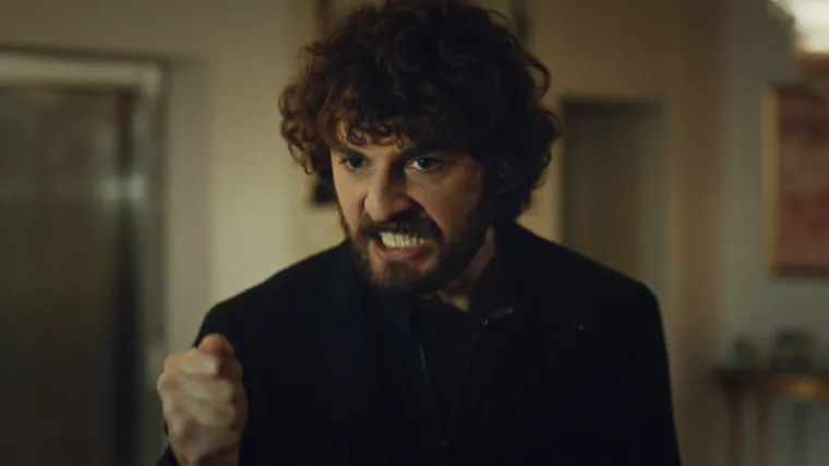 Kerim i Hulija sve se vi&scaron;e udaljavaju dok Husejin shvati da mu Zejnep nedostaje (Djevojka sa sela)