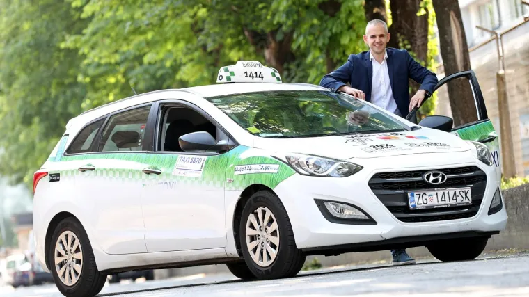 Akcija u Dubrovniku i Splitu: U jeku vrućina, Eko taxi omogućio besplatan prijevoz za novorođenčad