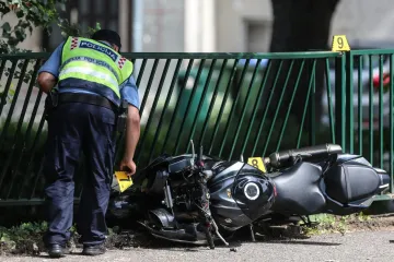 U bolnici preminula pješakinja (18) koju je jutros na nogostupu pokosio pijani maloljetni motociklist (16)