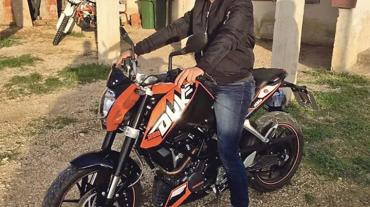 Pijan motorom pregazio djevojku, susjedi tvrde: 'Jurcao je po 120 km na sat'