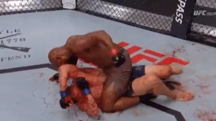 'priu&scaron;tio mu je krvavu kupku'