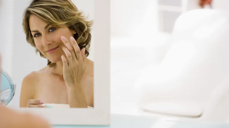 Bliži vam se 40. rođendan? Ovo je 6 neizbježnih promjena u tijelu nakon 40-e