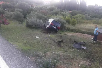 Oprez na cestama! Vozač, suputnica i dijete teže ozlijeđeni na Jadranskoj magistrali