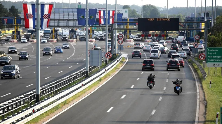Pojačan je promet na autocestama te zagrebačkoj i riječkoj obilaznici