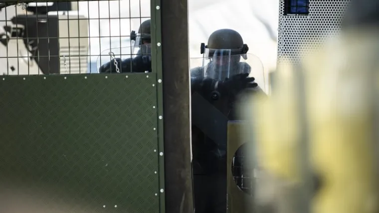 On je pozvao na večeru i poslao mafiju da je pokrade, na kraju nije dobro pro&scaron;ao