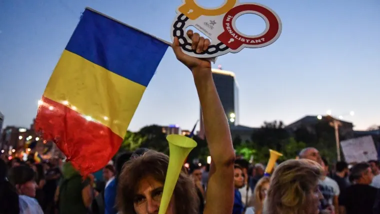 Prosvjeduju protiv vlade. Hoće li Viorica Dancila otići s vlasi?