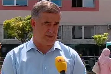 Fazlić: 'Tisuću ljudi živi u nikakvim uvjetima, sada su očajni, a kad dođe zima bit će u agoniji'