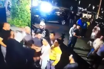 Bivši MMA borac ubijen ispred noćnog kluba: Zaštitar ga ubo njegovim nožem?