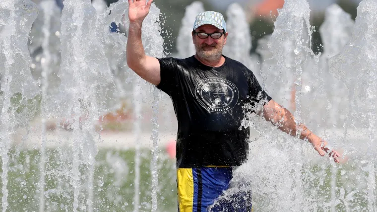 Promjene stižu, ali ljeto se ne da: Moguća obilna ki&scaron;a, na moru i pijavice