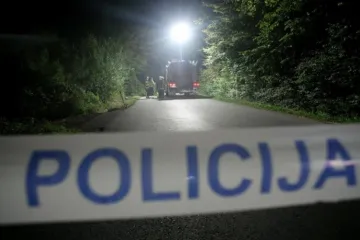 Policija je potvrdila kako je dvojicu migranata u šumi kod Ogulina ubio odron kamenja