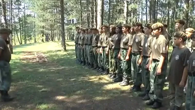 VIDEO Djecu u Srbiji uče ratovati: 'Ovo je odlično, s ovim treba nastaviti'