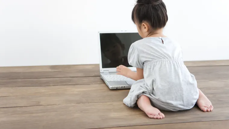 Kako reducirati vrijeme koje djeca provode pred malim ekranima?