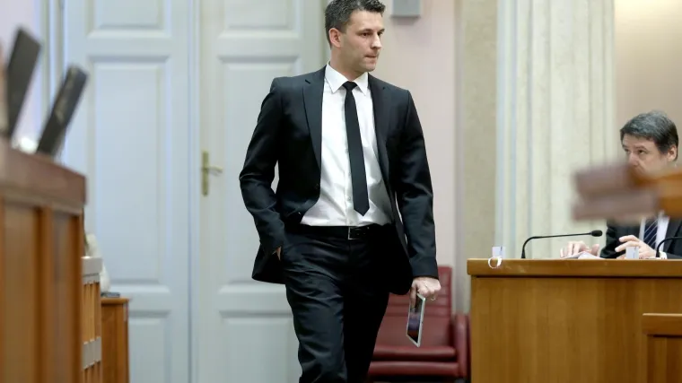 Petrov: 'Kujundžić nije dobar ministar'