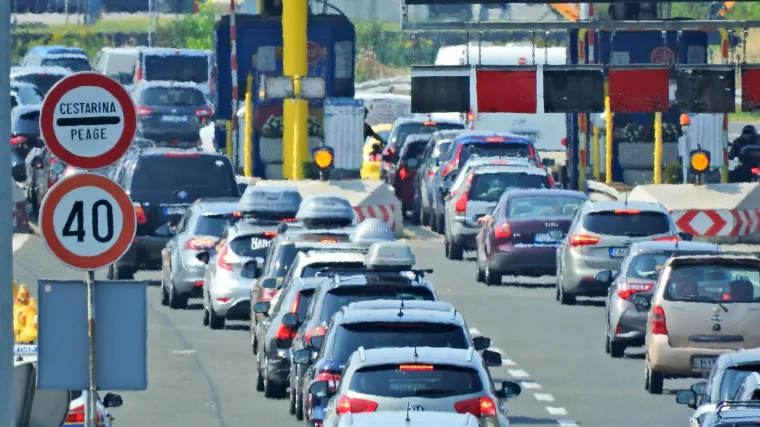 Na mnogim dionicama gužve i kolone, evo gdje je najgore