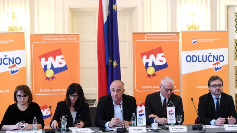 'Prijedlog povećanja osnovice za plaće direktora poduzeća apsolutno je neprihvatljiv'