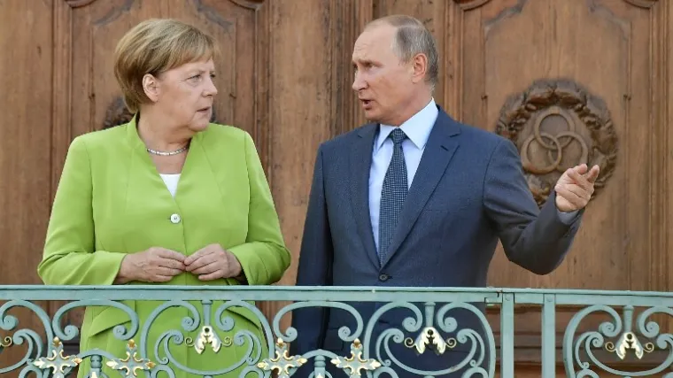 Na stolu su dosta te&scaron;ke teme, oboje snose veliku odgovornost