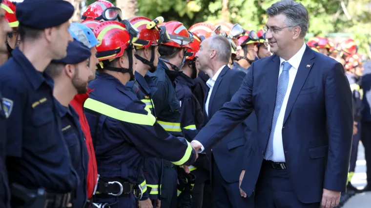 FOTO Plenković o Kujundžiću: 'Ne dopu&scaron;tam hajku na ljude!'
