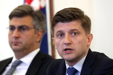 'Ovo je umjetno stvoren problem i može se riješiti samo jednom reformom'