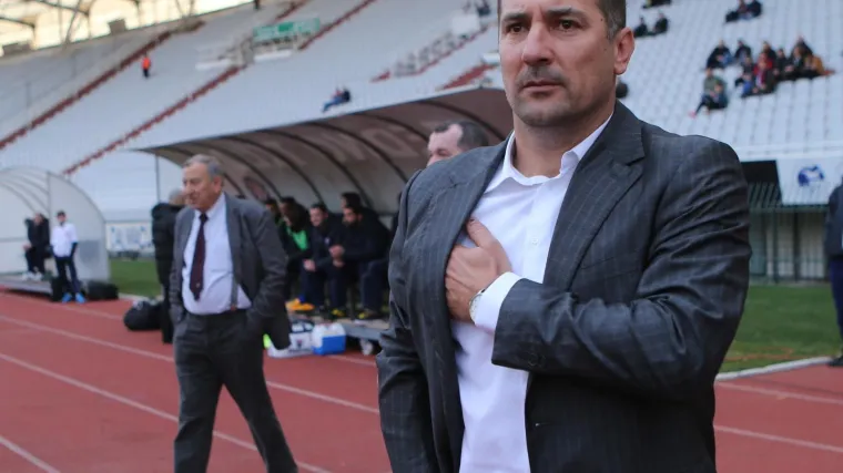 'Neznalice vode Hajduk, uhljebi koji su namirisali lovu i imaju samo jedan cilj. Jedva ih čekam sresti na sudu'