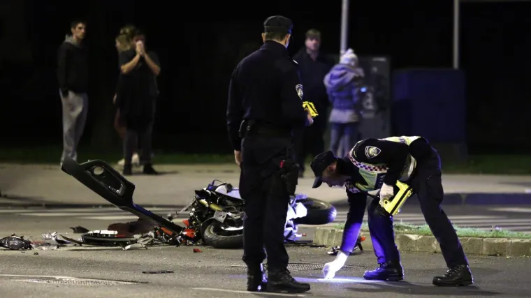 Mladić (23) motorom prebrzo u&scaron;ao u zavoj i poginuo, nije imao vozačku