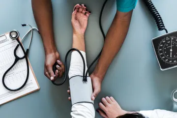 Moždani udar: uzroci, simptomi i oporavak