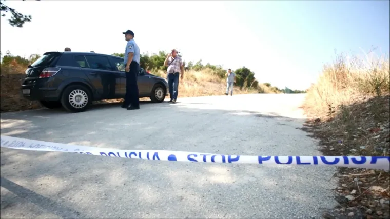 Policija utvrdila identitet mu&scaron;karca ubijenog kod Splita: Istražuju i zapaljeni auto u Tugarama