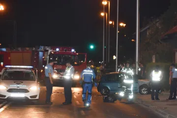 TEŠKA PROMETNA NESREĆA U ZAGREBU: Poginule dvije osobe, troje ozlijeđenih