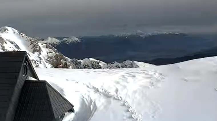 Za vikend će u slovenskim Alpama pasti do pola metra snijega!