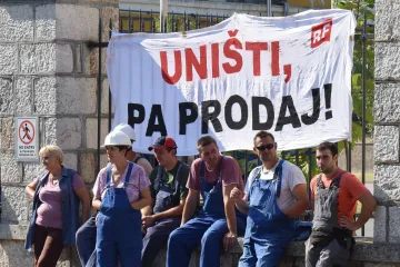 'Sve teže podnosimo iščekivanje plaća, vidjet ćemo hoćemo li opet na ulicu'
