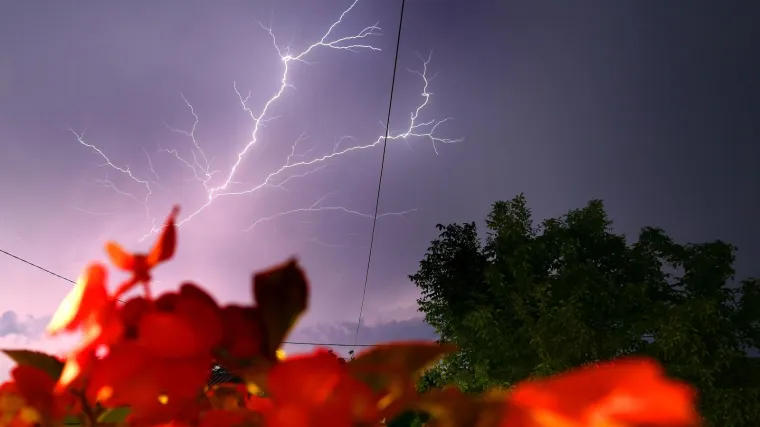 Uvod u nevrijeme i 'ubojicu ljeta': Istru zahvatile silovite predfrontalne nestabilnosti