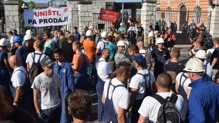 Članovi Uprave zapravo žele otići, ali ne mogu ostaviti radnike na cjedilu!?