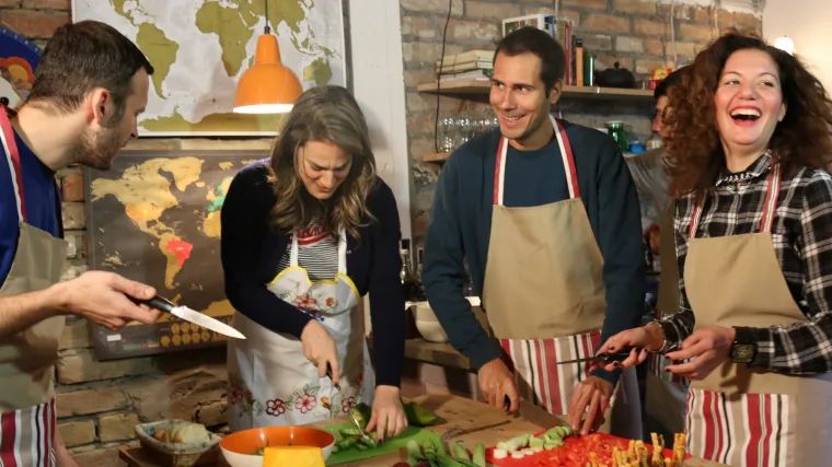 Stranci su ludi za njegovom idejom, sve kreće s - pregačom