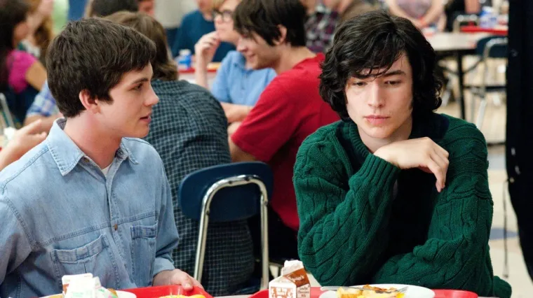 Priča o prijateljstvu povučenog 15-godišnjaka koji je tek na početku srednje škole i dvoje tinejdžera koji ju završavaju (Charlijev svijet)