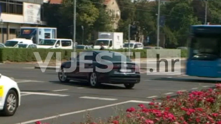 Bandić ipak ispunio obećanje: Vozača koji je vozio preko crvenog - smijenio!