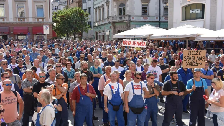 'Mrtav Uljanik, mrtva Pula': Radnici brodogradili&scaron;ta ponovo na ulicama