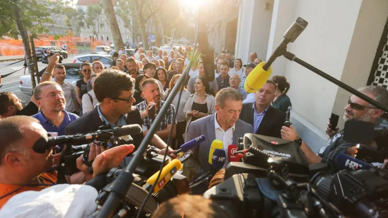 Neuspje&scaron;na predstava: 'Milinović manipulira, svoj poraz nastoji predstaviti kao tobožnju pobjedu'